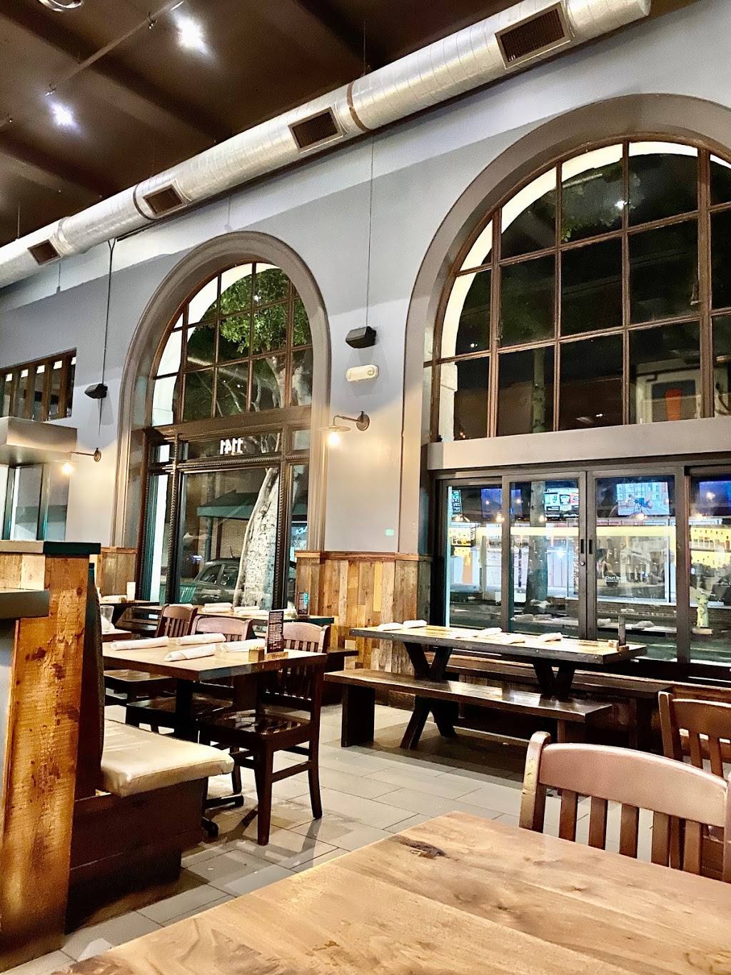 Eureka! | restaurant | 1141 Chorro St, San Luis Obispo, CA 93401, USA | 8059031141 OR +1 805-903-1141