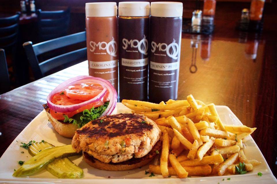 smoQ | restaurant | 275 Pictoria Dr, Cincinnati, OH 45246, USA | 5136717667 OR +1 513-671-7667