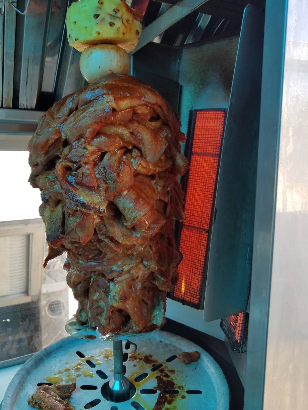 Taco Perron | restaurant | Santa Ana, CA 92701, USA | 7146050362 OR +1 714-605-0362