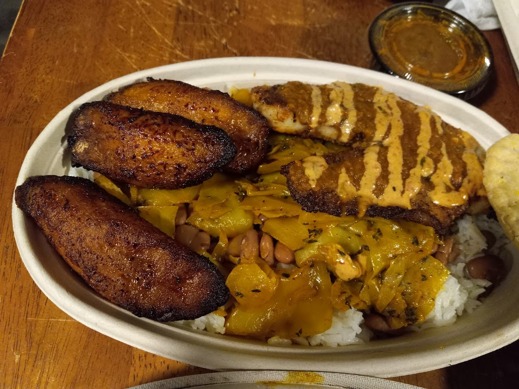 Island Spice | restaurant | 10 W 39th St, Kansas City, MO 64111, USA | 8165233974 OR +1 816-523-3974