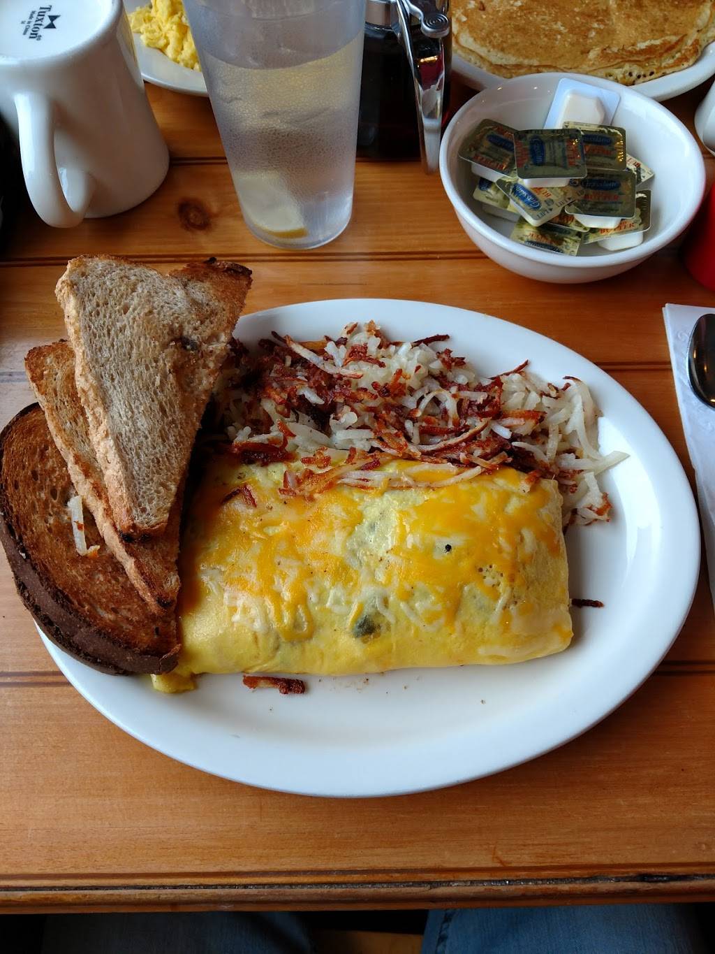 Sweet Memories Restaurant | restaurant | 937 Main St, Sanford, ME 04073, USA | 2078501172 OR +1 207-850-1172