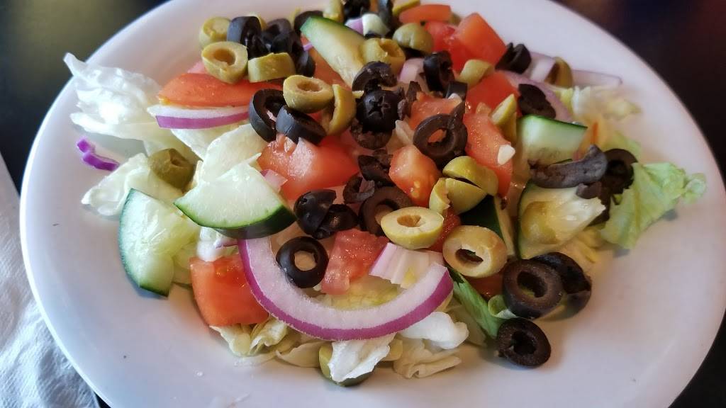 Bruccis Pizza | restaurant | 540 FL-13 #10, Fruit Cove, FL 32259, USA | 9042878317 OR +1 904-287-8317