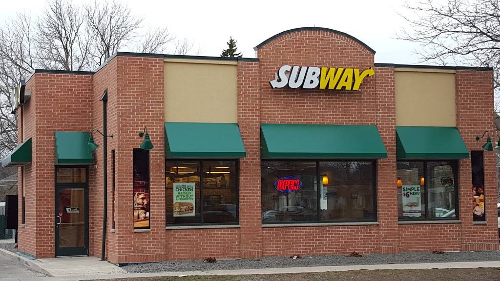 Subway | restaurant | 517 Dousman St, Green Bay, WI 54303, USA | 9204369744 OR +1 920-436-9744