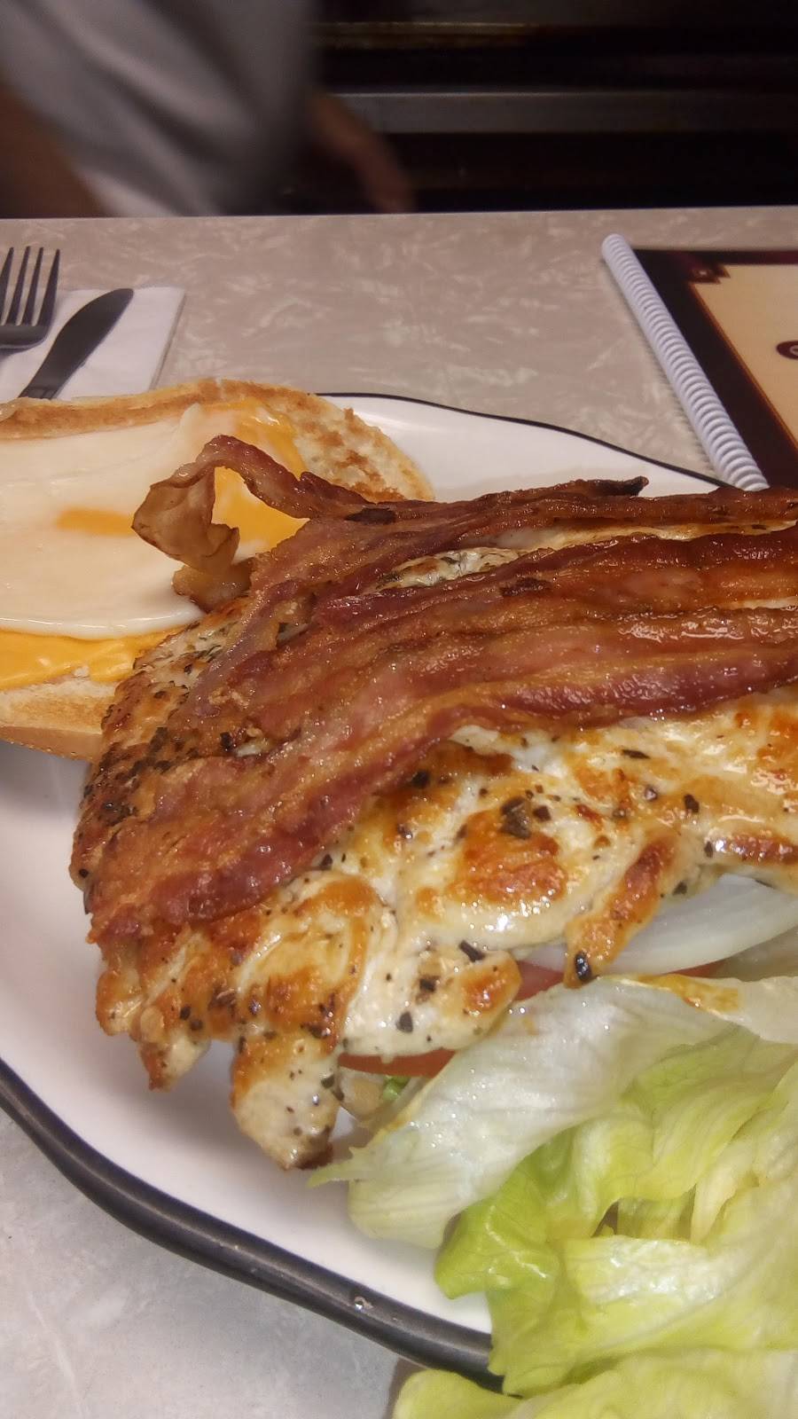 Stelton Restaurant | restaurant | 433 Plainfield Ave, Edison, NJ 08817, USA | 7329850737 OR +1 732-985-0737