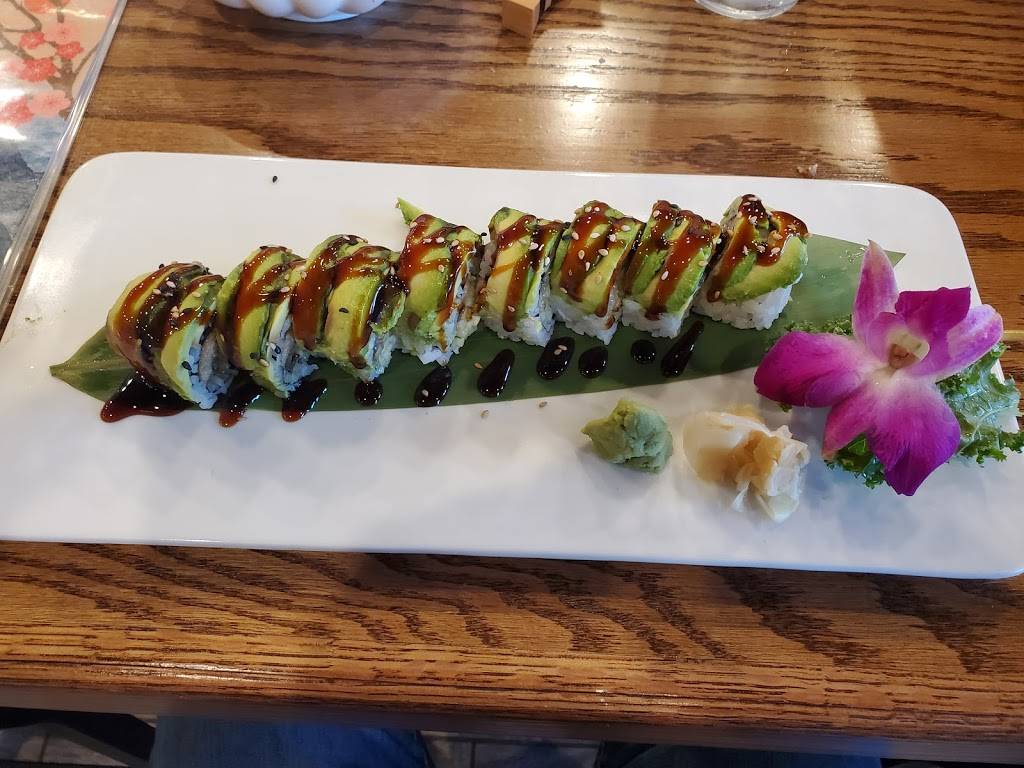 Sakura Sushi & Grill | restaurant | 1520 Lafayette Pkwy Suite B, LaGrange, GA 30241, USA | 7064076468 OR +1 706-407-6468