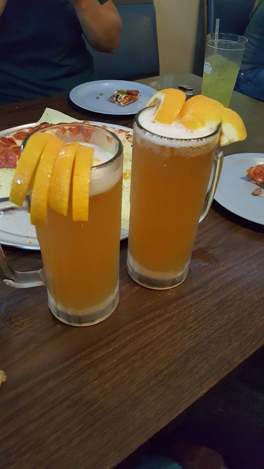 Geneos Pizza Parlor | restaurant | 307 N Main St, Livingston, CA 95334, USA | 2093948444 OR +1 209-394-8444