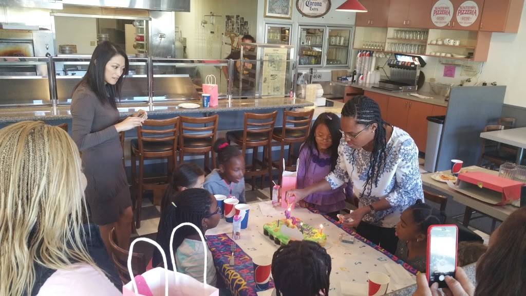 Blackhawk Pizzeria | restaurant | 4050 Blackhawk Plaza Cir, Danville, CA 94506, USA | 9257366111 OR +1 925-736-6111