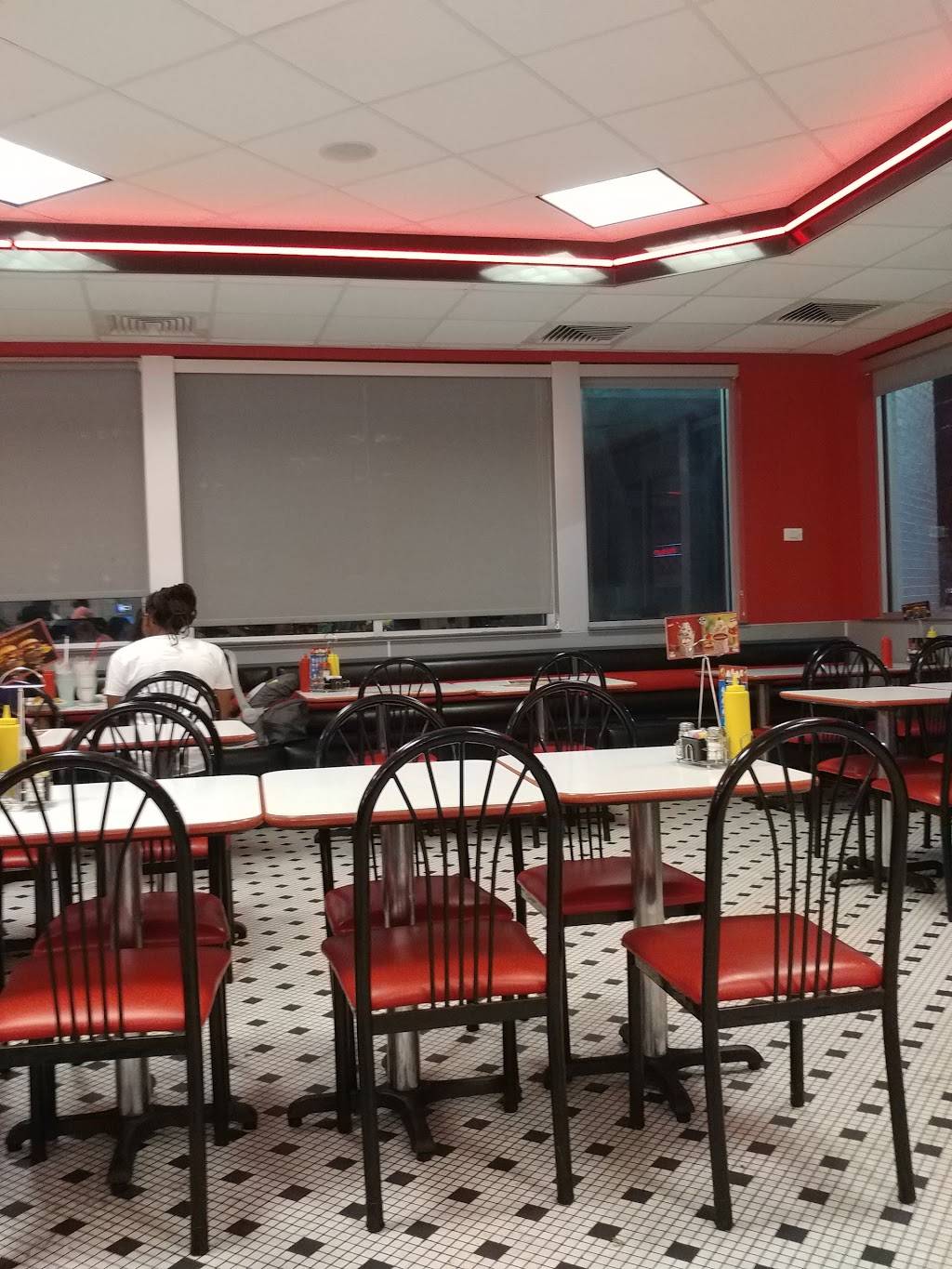 Steak n Shake | restaurant | 9431 Philips Hwy, Jacksonville, FL 32256, USA | 9045199913 OR +1 904-519-9913
