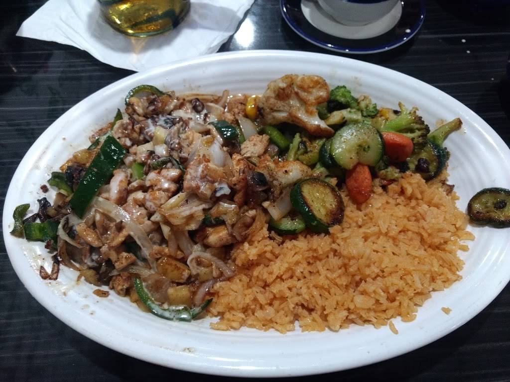 Casa del Tequila | restaurant | 6000 S Lewis Ave, Tulsa, OK 74105, USA | 9182928277 OR +1 918-292-8277