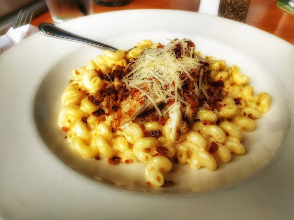 The Lodge Sports Grille | restaurant | 7928 Mukilteo Speedway, Mukilteo, WA 98275, USA | 4253743333 OR +1 425-374-3333