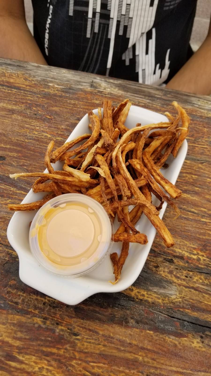 Sunny Blue | restaurant | 12608 W Washington Blvd A, Los Angeles, CA 90066, USA | 3107516306 OR +1 310-751-6306