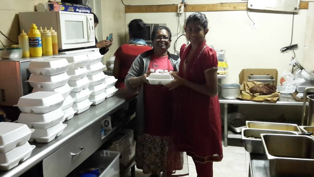 Jaws Bar-B-Que | restaurant | 1448 Rev. Raymond Scott Ave, Port Arthur, TX 77640, USA | 4099856601 OR +1 409-985-6601