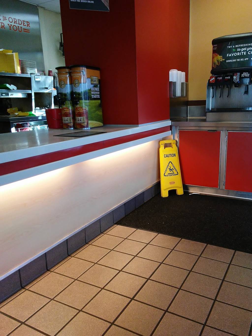 Del Taco | meal takeaway | 8471 W Sahara Ave, Las Vegas, NV 89117, USA | 7022408450 OR +1 702-240-8450