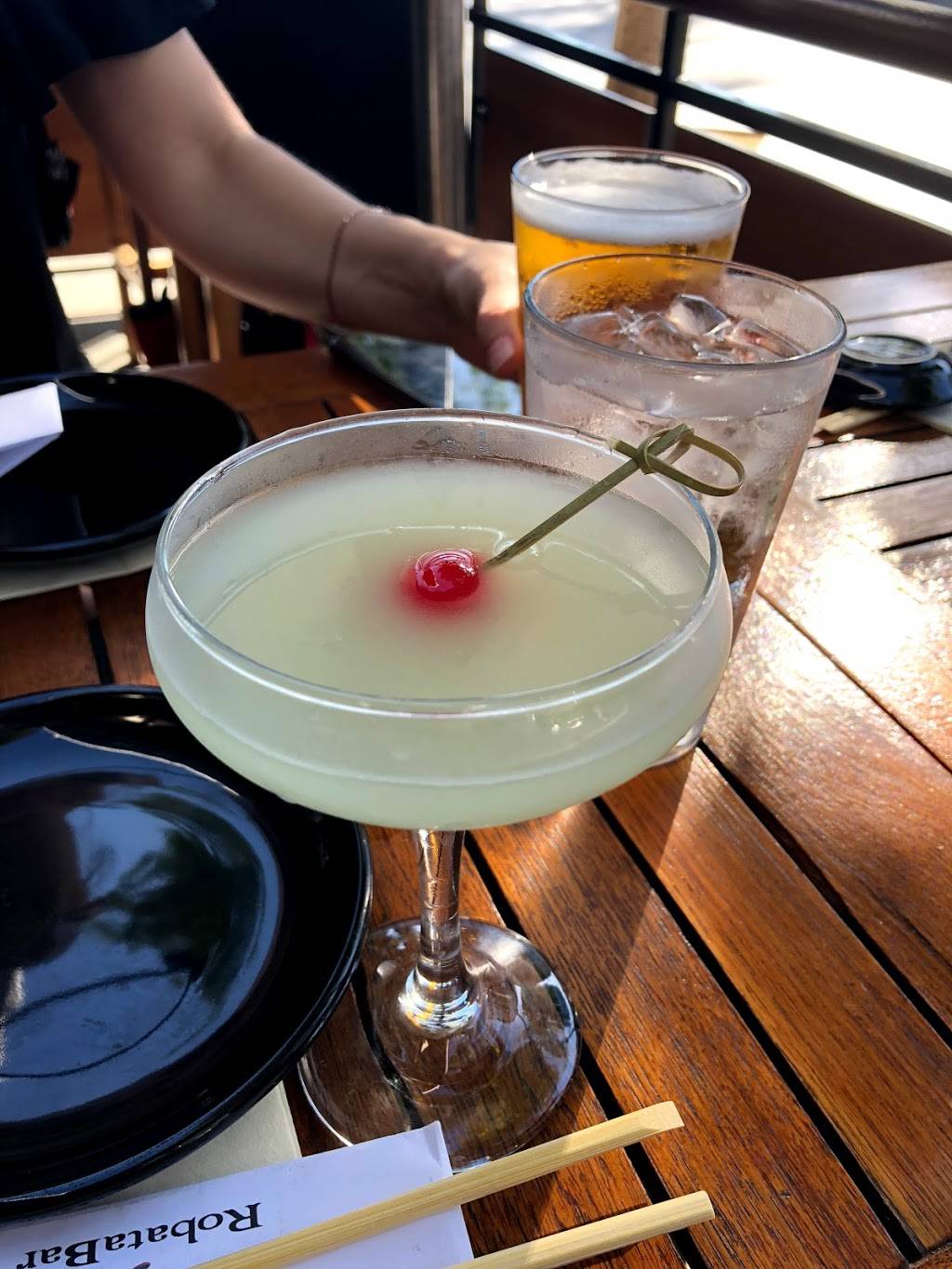 Makai Restaurant & Lounge | restaurant | 101 Broadway, Santa Monica, CA 90401, USA | 3104341511 OR +1 310-434-1511