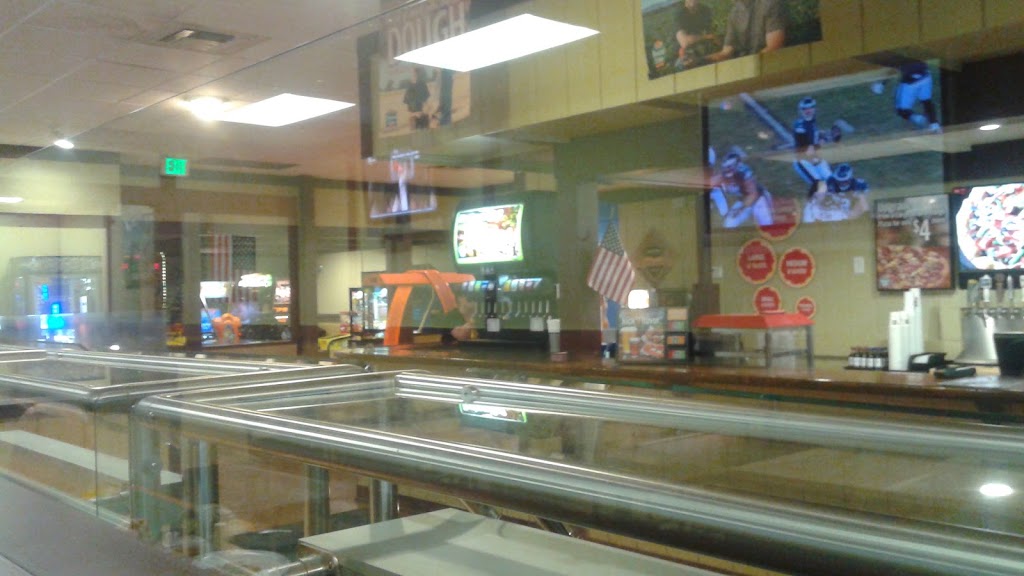 Round Table Pizza | meal takeaway | 60 E Main St, Quincy, CA 95971, USA | 5302832320 OR +1 530-283-2320