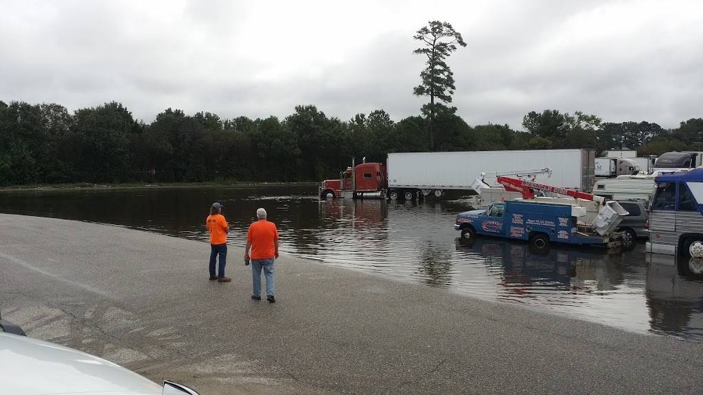 Big Charlies Truck Plaza | meal delivery | 5792 Northampton Blvd, Virginia Beach, VA 23455, USA | 7574602032 OR +1 757-460-2032