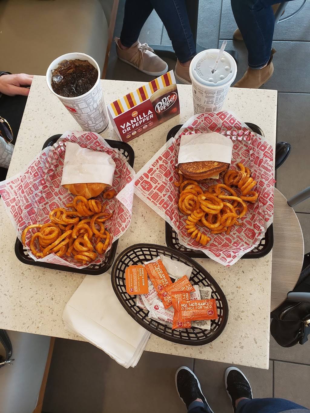 Jack in the Box | restaurant | 9055 John Hickman Pkwy, Frisco, TX 75034, USA | 4695353938 OR +1 469-535-3938