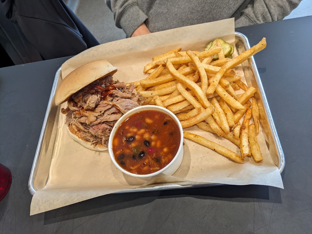 Oklahoma Joes Elkhorn | restaurant | 1405 S 204th St #101, Omaha, NE 68130, USA | 5312132980 OR +1 531-213-2980