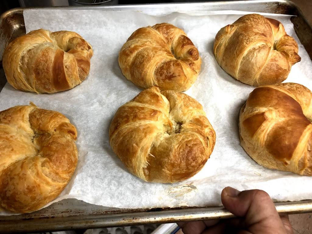 Adams 7th Street Market | restaurant | 401 Hawthorne Ln # 100, Charlotte, NC 28204, USA | 7043340001 OR +1 704-334-0001