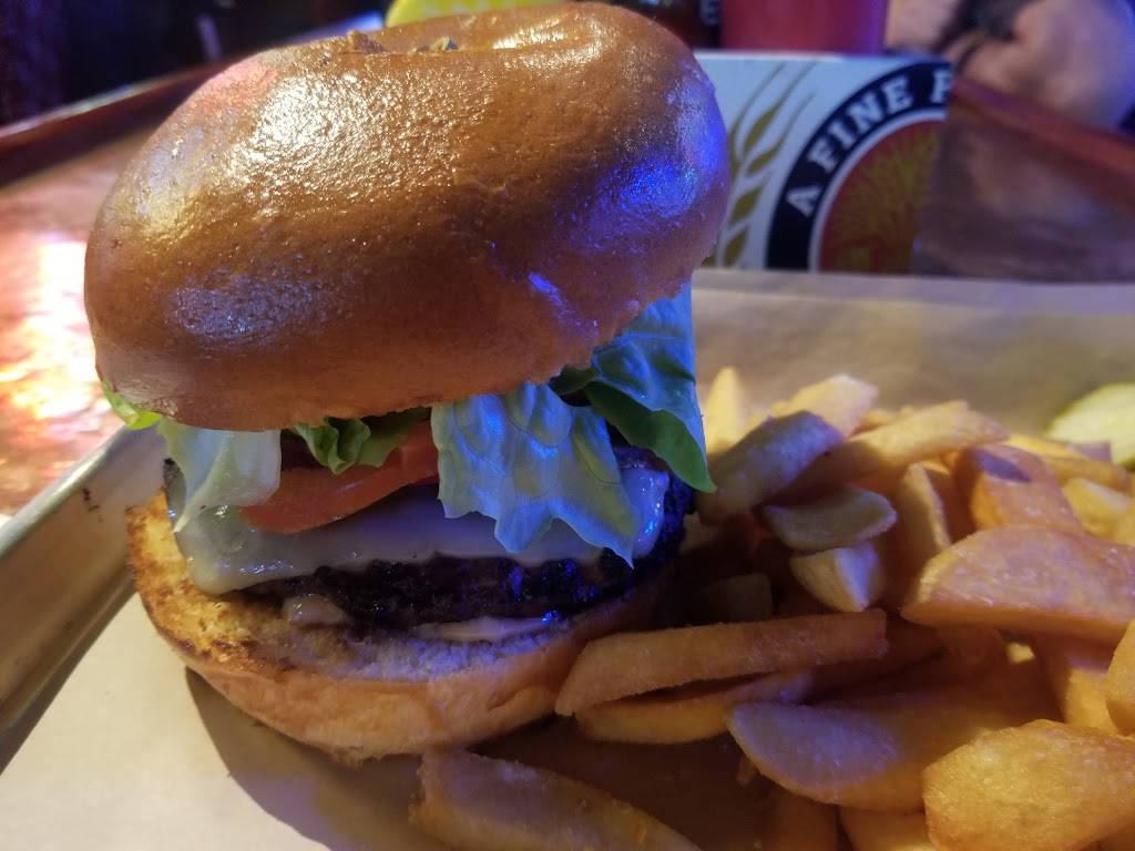 Rookies Sports Bar & Grill | restaurant | 321 1st St, Benicia, CA 94510, USA | 7077467665 OR +1 707-746-7665