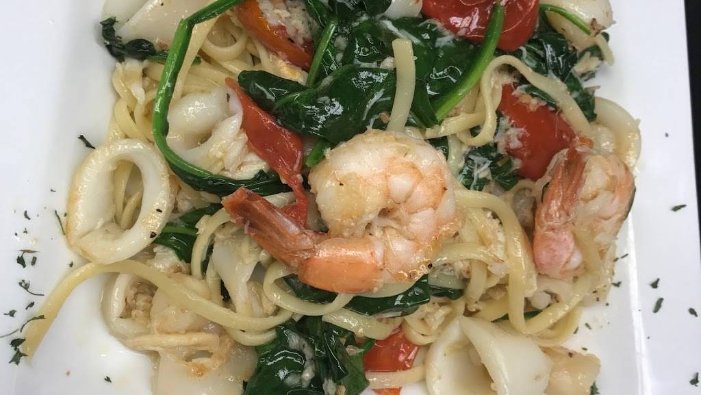 Antonios Italian Cuisine | restaurant | 2505 E 14 Mile Rd, Sterling Heights, MI 48310, USA | 5862645252 OR +1 586-264-5252