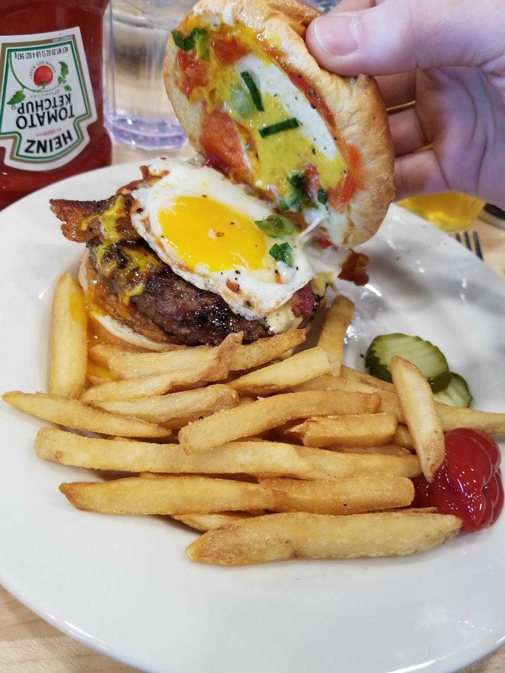 Old Chicago | restaurant | 6603 Eastman Ave, Midland, MI 48642, USA | 9894997979 OR +1 989-499-7979