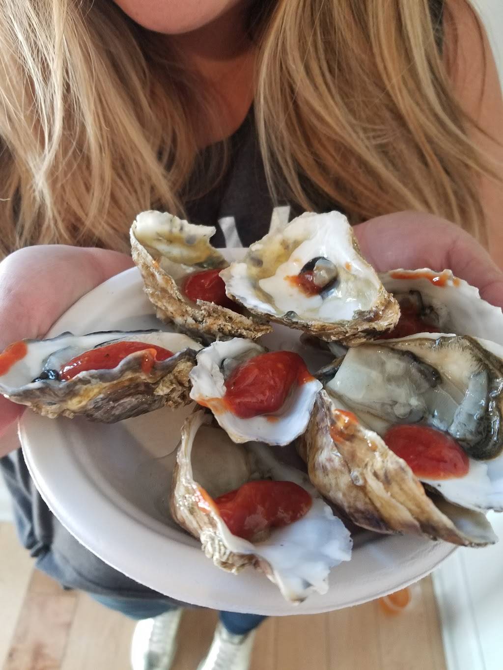 Hanks Oyster Bar | restaurant | 1026 King St, Alexandria, VA 22314, USA | 7037394265 OR +1 703-739-4265