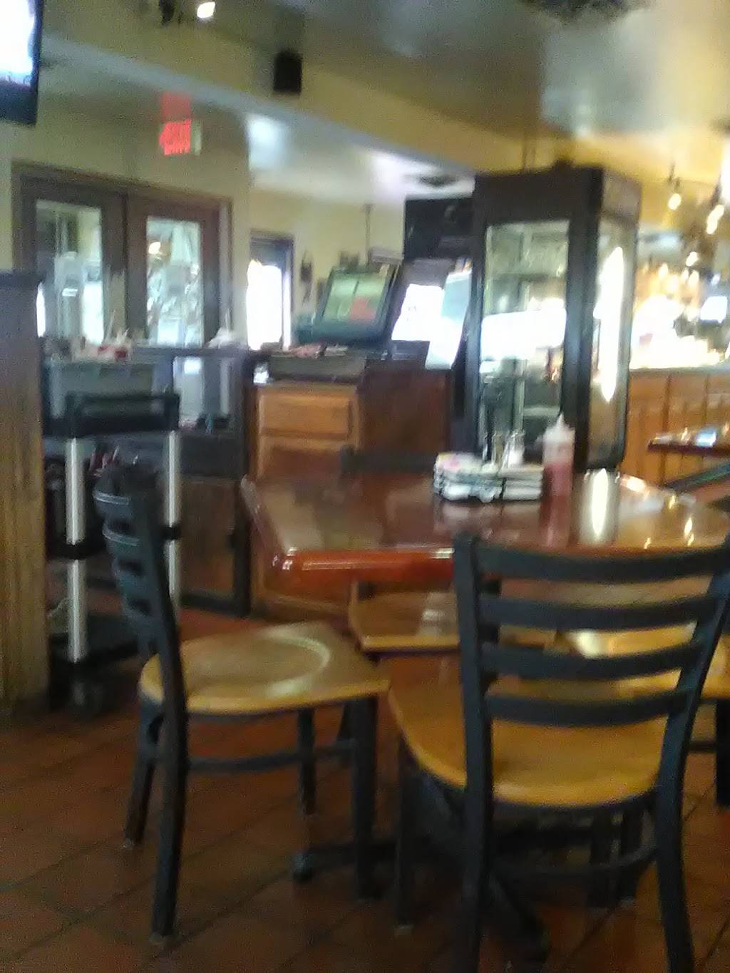 Panel Room | restaurant | 61116 Co Rd 687, Hartford, MI 49057, USA | 2696213656 OR +1 269-621-3656