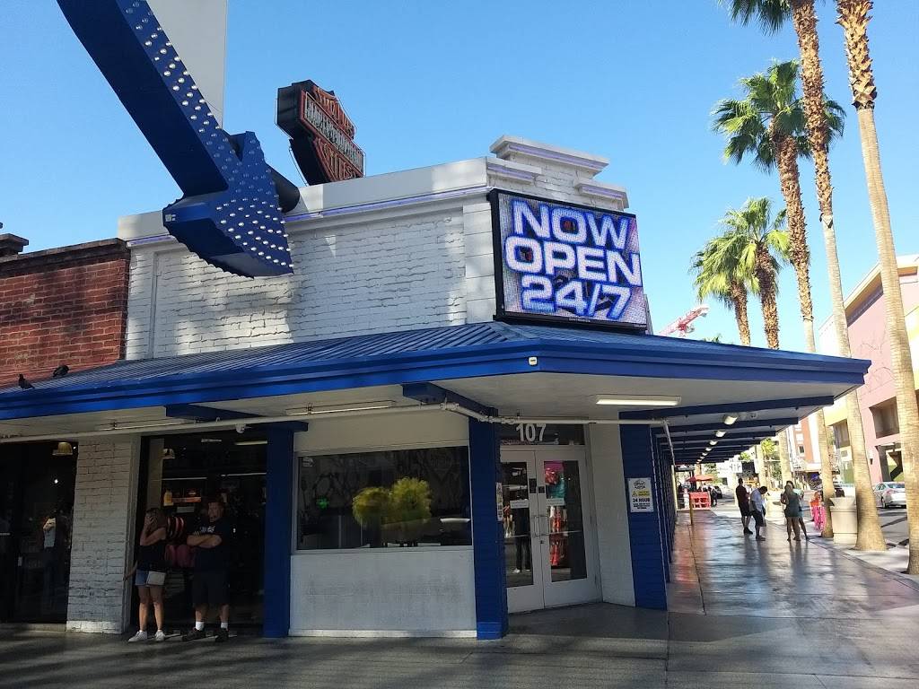 White Castle | restaurant | 107 N 4th St, Las Vegas, NV 89101, USA | 7022278531 OR +1 702-227-8531