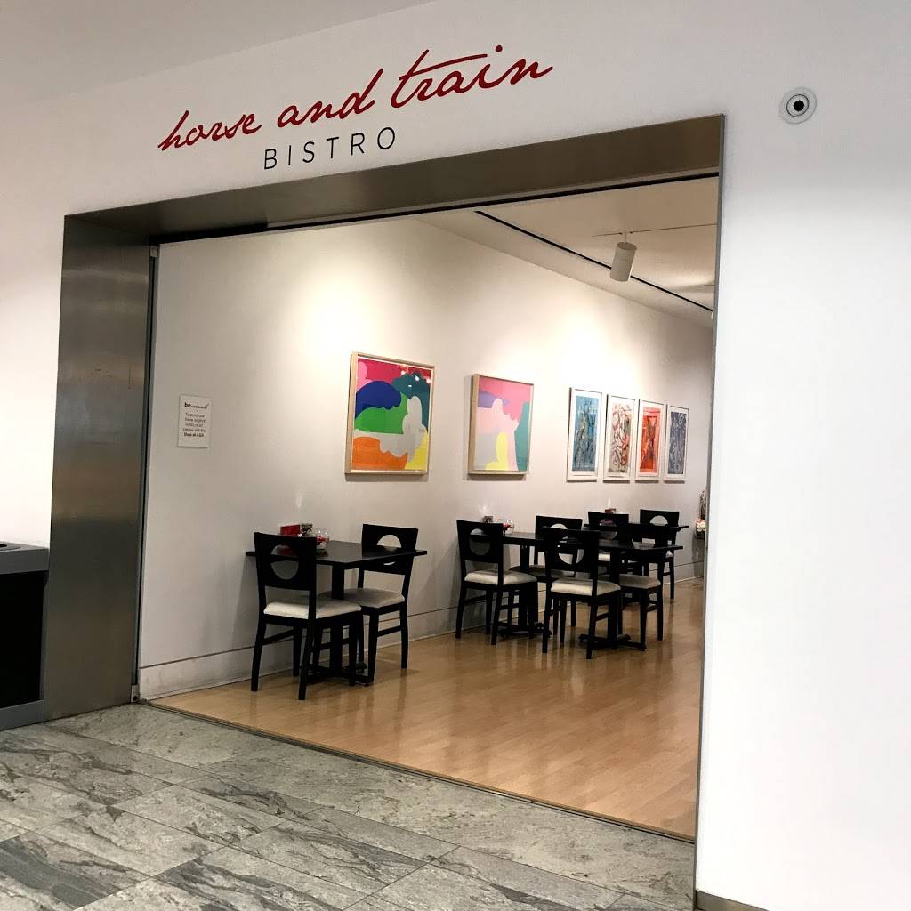 Horse and Train Bistro | restaurant | 123 King St W, Hamilton, ON L8P 4S8, Canada | 9055276610221 OR +1 905-527-6610 ext. 221