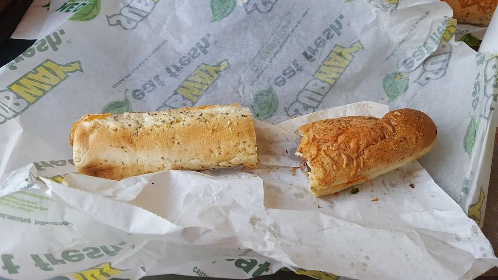 Subway | restaurant | 419 Bankhead Hwy, Carrollton, GA 30117, USA | 7708326693 OR +1 770-832-6693