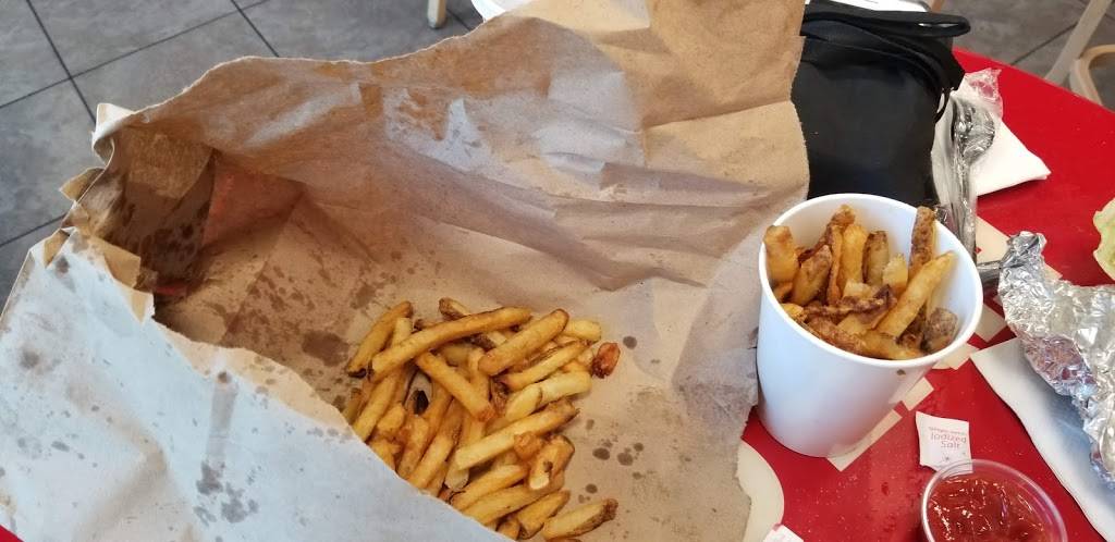 Five Guys | meal takeaway | 16230 Summerlin Rd, Fort Myers, FL 33908, USA | 2392672813 OR +1 239-267-2813