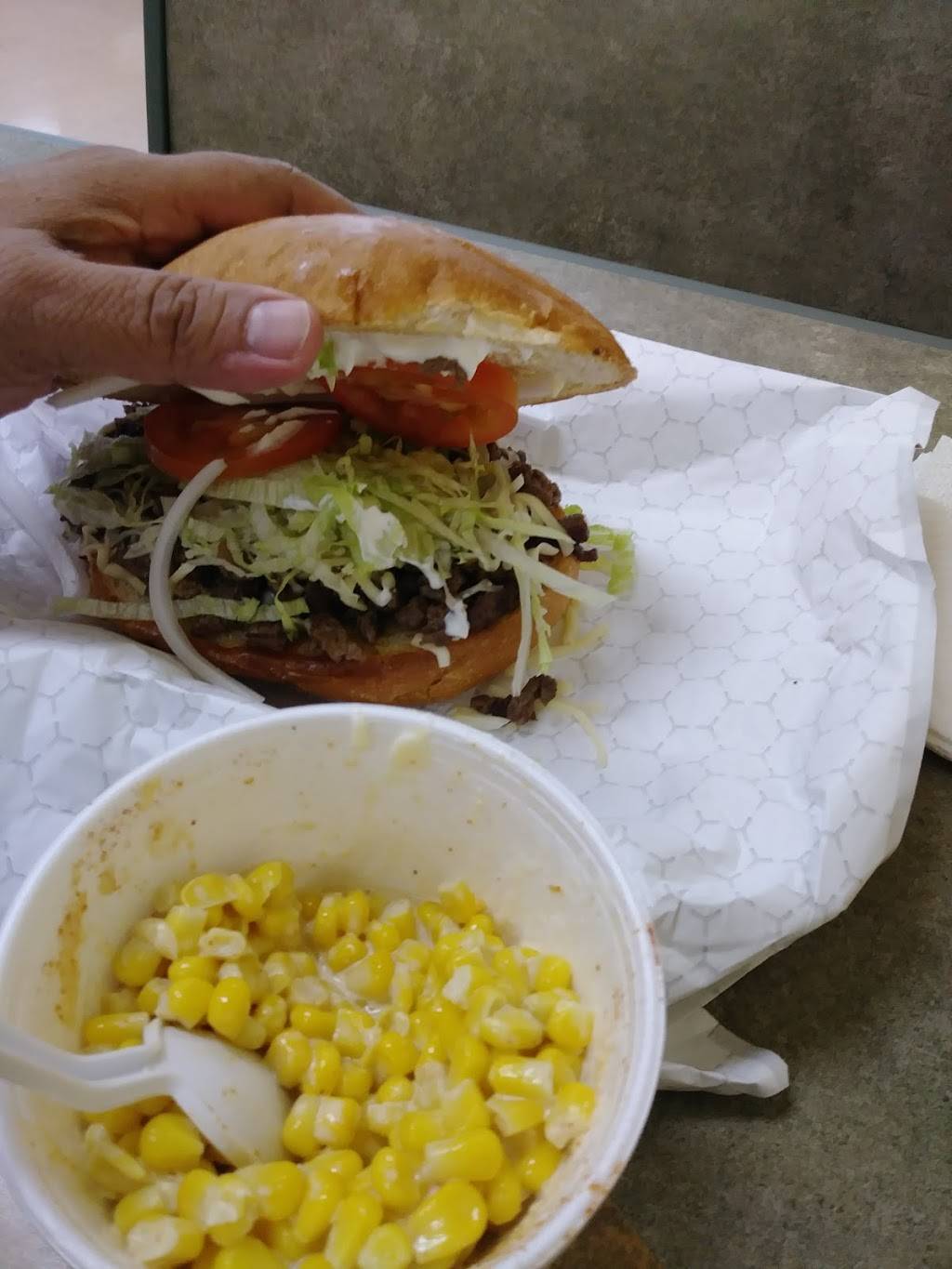 Tastee Bites | restaurant | 2953 W Jefferson St, Joliet, IL 60435, USA | 8157444040 OR +1 815-744-4040