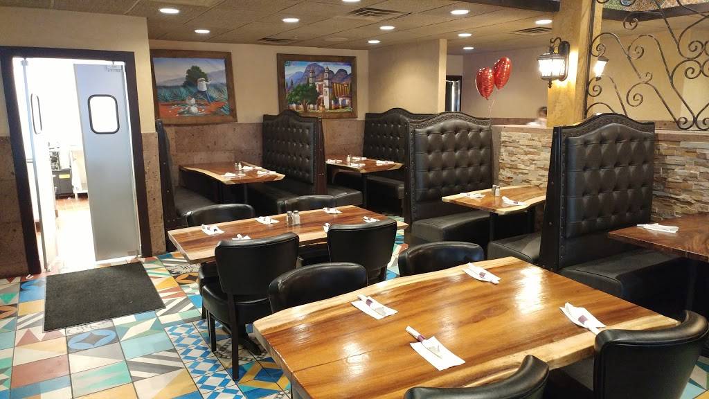 Plaza Azteca | restaurant | 1700 Fruitville Pike, Lancaster, PA 17601, USA | 7172997161 OR +1 717-299-7161