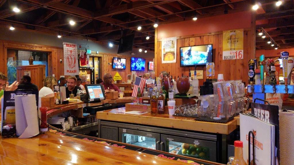 Hooters | restaurant | 1105 Merchants Way, Chesapeake, VA 23320, USA | 7575498585 OR +1 757-549-8585