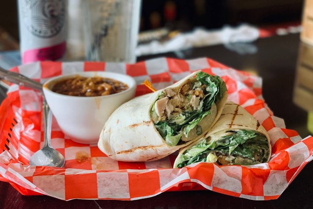 Red Rooster Bar & Restaurant | restaurant | 1832 Wayzata Blvd, Long Lake, MN 55356, USA | 9524734089 OR +1 952-473-4089