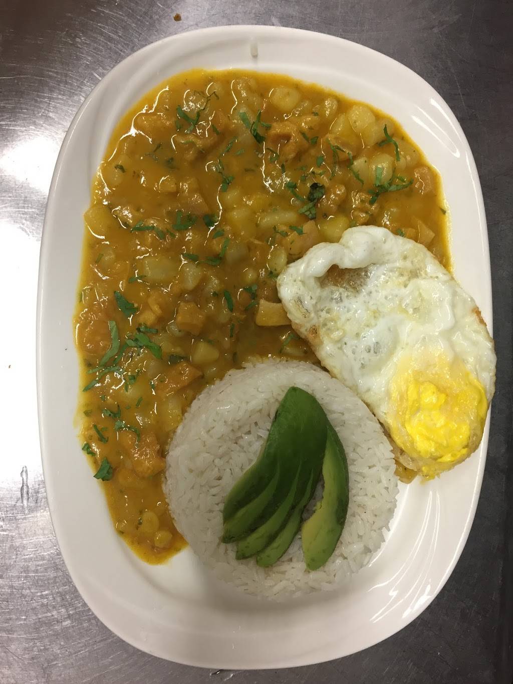 Mely & Mar Restaurant | restaurant | 304 Ferry St, Newark, NJ 07105, USA | 9732308118 OR +1 973-230-8118