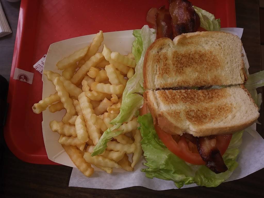 Jakes Pup In the Ruf | meal takeaway | 4401 N Sheridan Rd, Chicago, IL 60640, USA | 7737281188 OR +1 773-728-1188