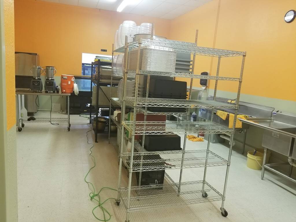 Taquizas Los Pistoleros | restaurant | 7924 Gateway Blvd E #103, El Paso, TX 79915, USA | 9157457339 OR +1 915-745-7339