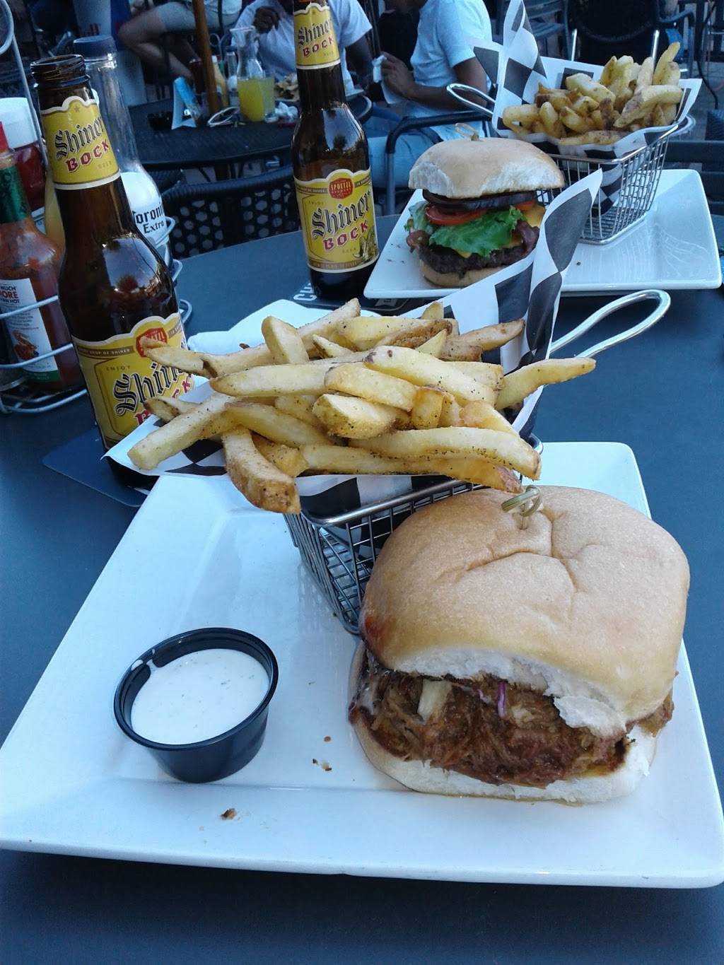 Cedar Springs Tap House | restaurant | 4123 Cedar Springs Rd #100, Dallas, TX 75219, USA | 2143777446 OR +1 214-377-7446