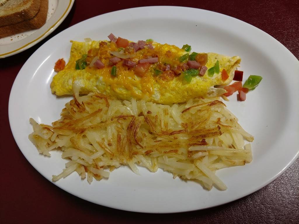 Eastside Cafe | restaurant | 120 S Ozark St, Girard, KS 66743, USA | 6207244232 OR +1 620-724-4232