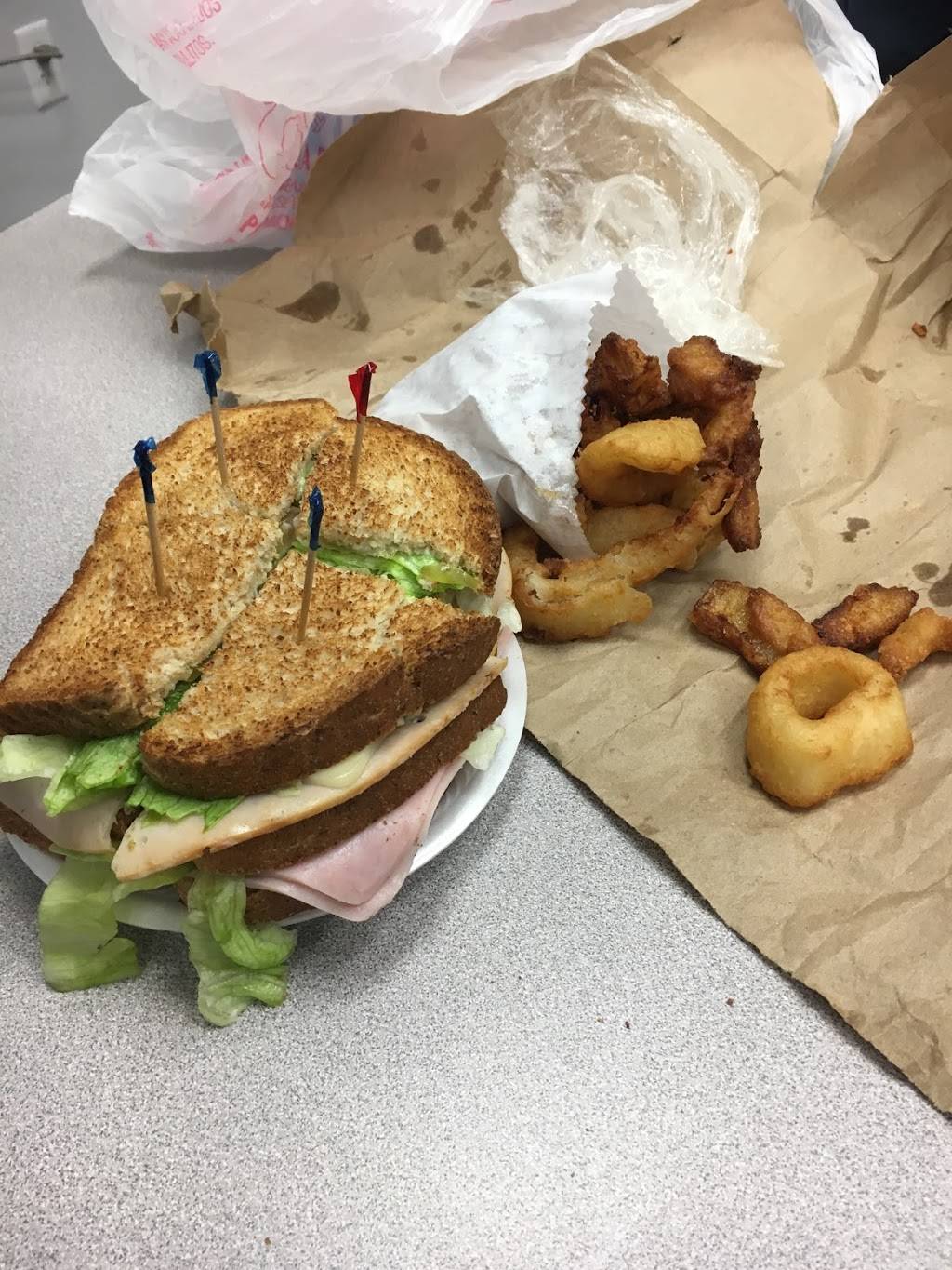 Freddys Deli & Grill | restaurant | 1920 Rankin Rd #160, Houston, TX 77073, USA | 2812339941 OR +1 281-233-9941