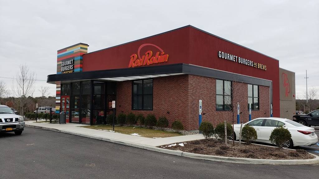 Red Robin Gourmet Burgers and Brews | restaurant | 75 Henry St, Commack, NY 11725, USA | 6313439430 OR +1 631-343-9430