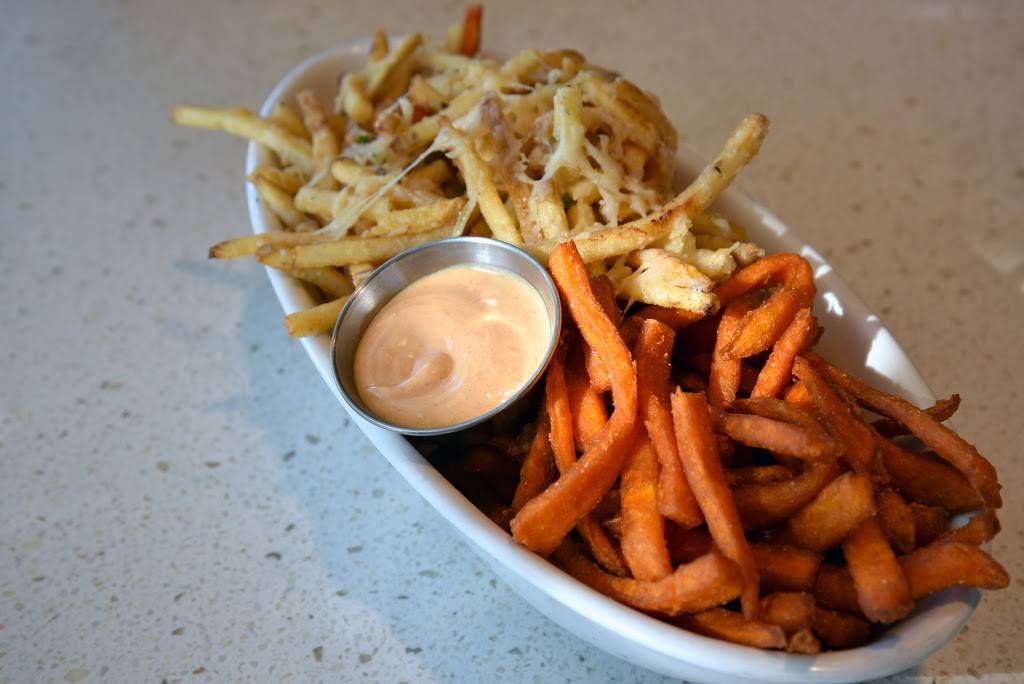 The Counter | restaurant | 2901 Ocean Park Blvd #102, Santa Monica, CA 90405, USA | 3103998383 OR +1 310-399-8383