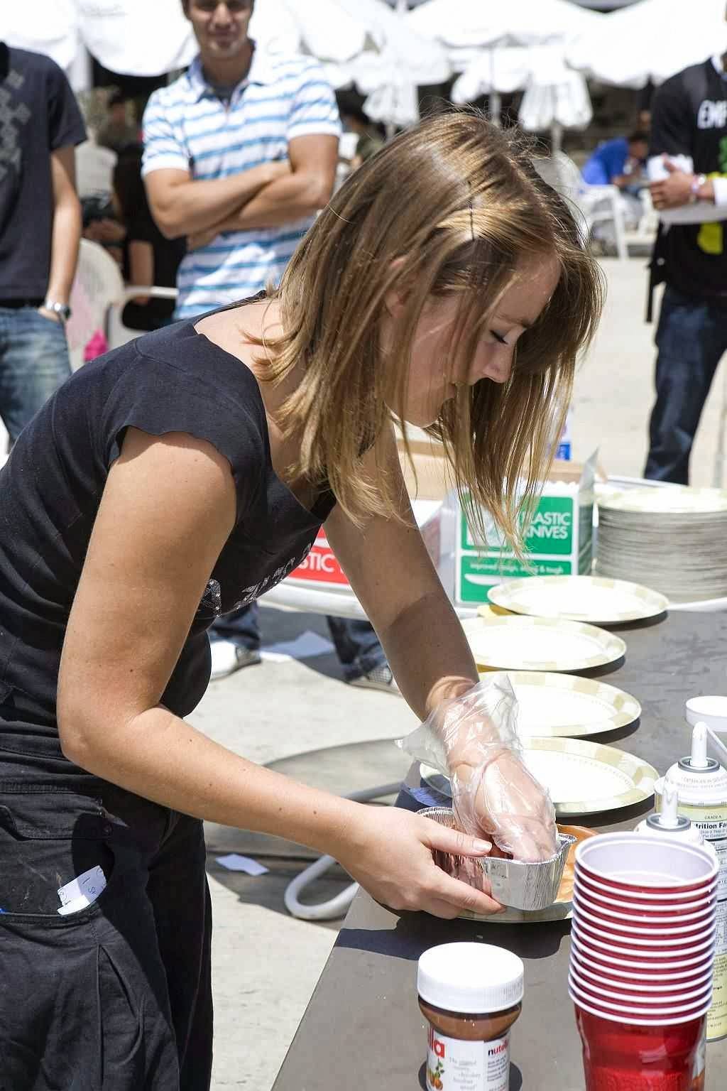 European Food Lovers | restaurant | 1250 N Bellflower Blvd, Long Beach, CA 90840, USA | 5627041374 OR +1 562-704-1374