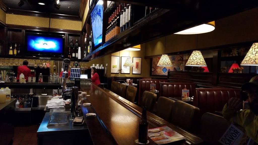 Ruby Tuesday | restaurant | 470 Lewis Ave, Meriden, CT 06450, USA | 2036301703 OR +1 203-630-1703