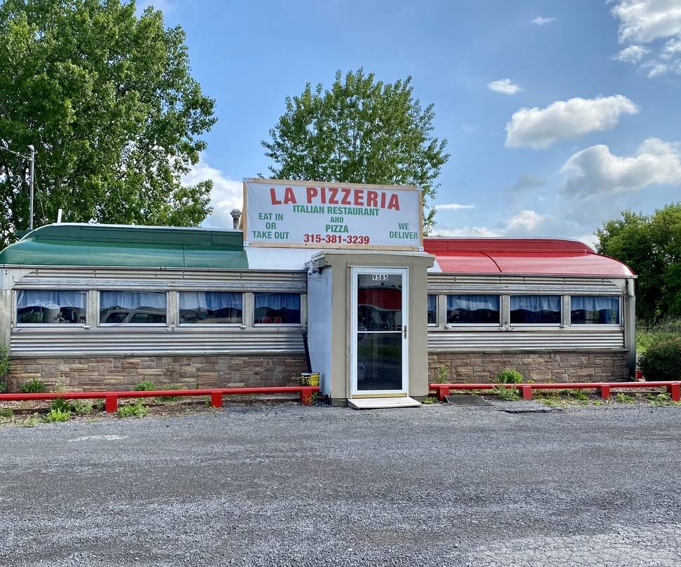 La Pizzeria | restaurant | 9585 River Rd, Marcy, NY 13403, USA | 3157330175 OR +1 315-733-0175