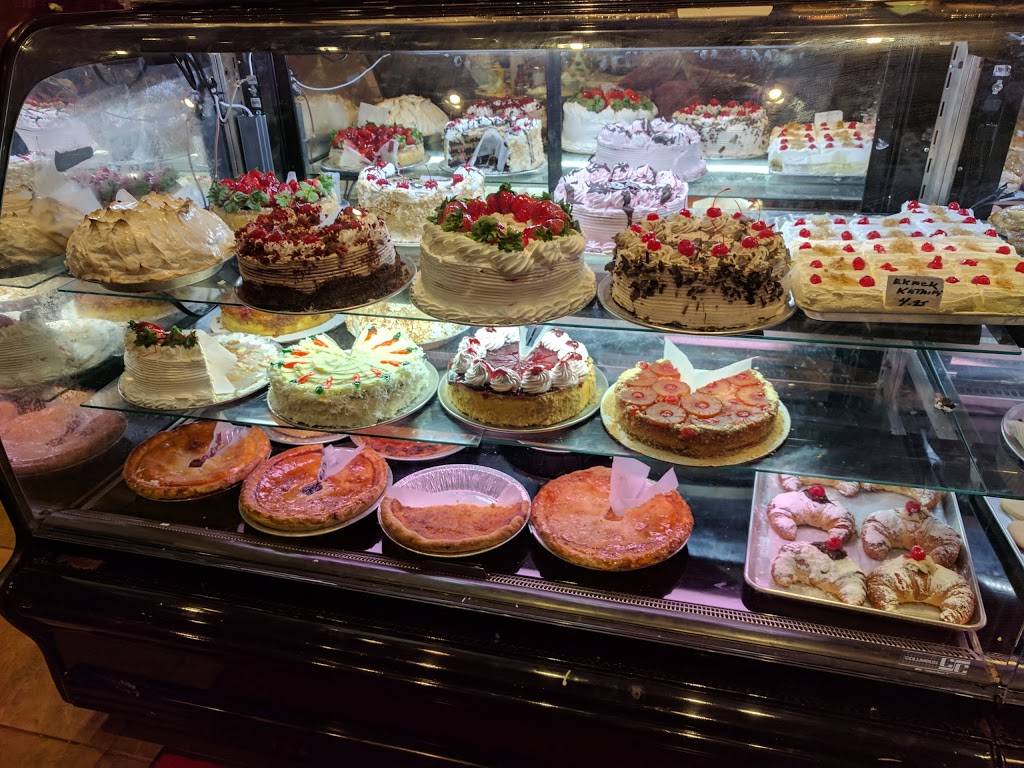 The New Ewing Diner & Restaurant | restaurant | 1099 Parkway Ave, Ewing Township, NJ 08628, USA | 6098825519 OR +1 609-882-5519