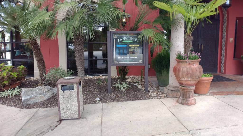La Hacienda de Los Barrios | restaurant | 18747 Redland Rd, San Antonio, TX 78259, USA | 2104978000 OR +1 210-497-8000