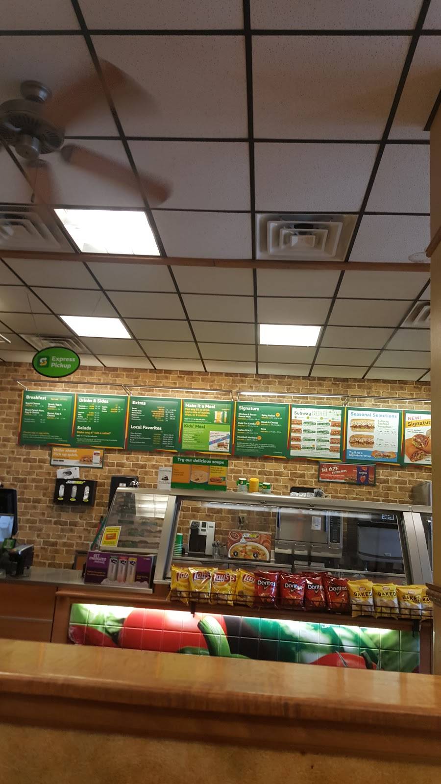 Subway | restaurant | 135 Division St N, Stevens Point, WI 54481, USA | 7153417777 OR +1 715-341-7777